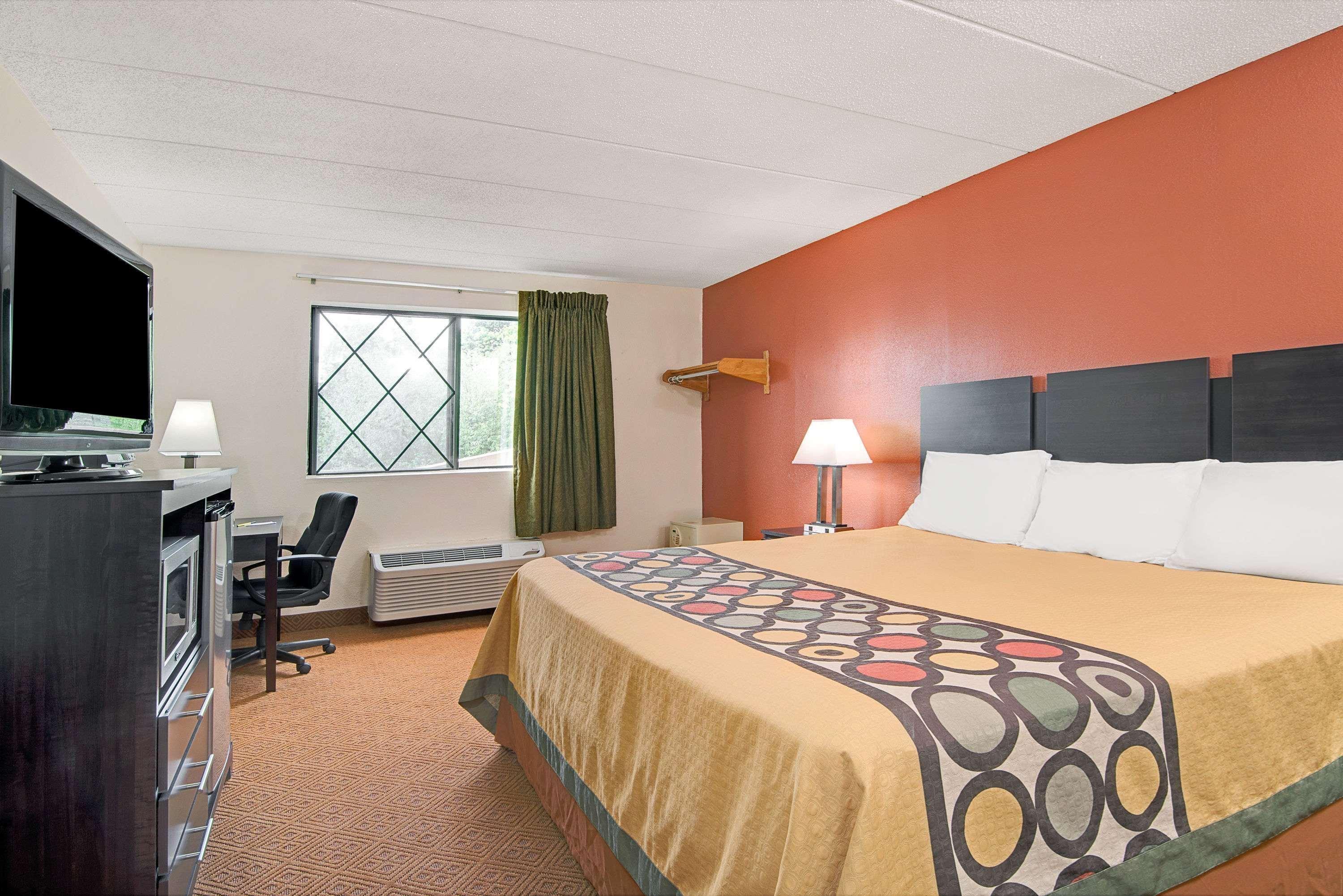 Super 8 By Wyndham Stamford/New York City Area Eksteriør billede